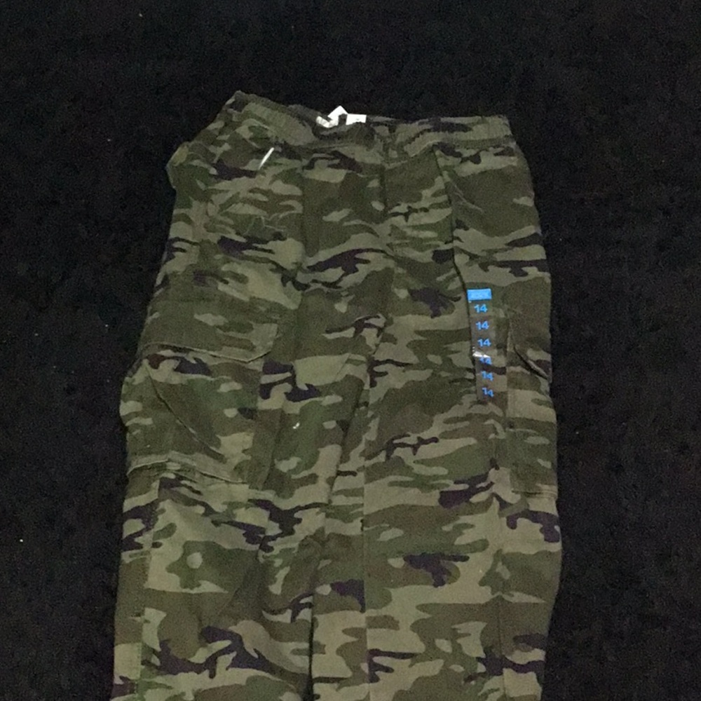 Camo pants boys